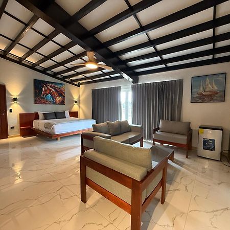 Hotel Tesoro Beach San Luis La Herradura Екстер'єр фото
