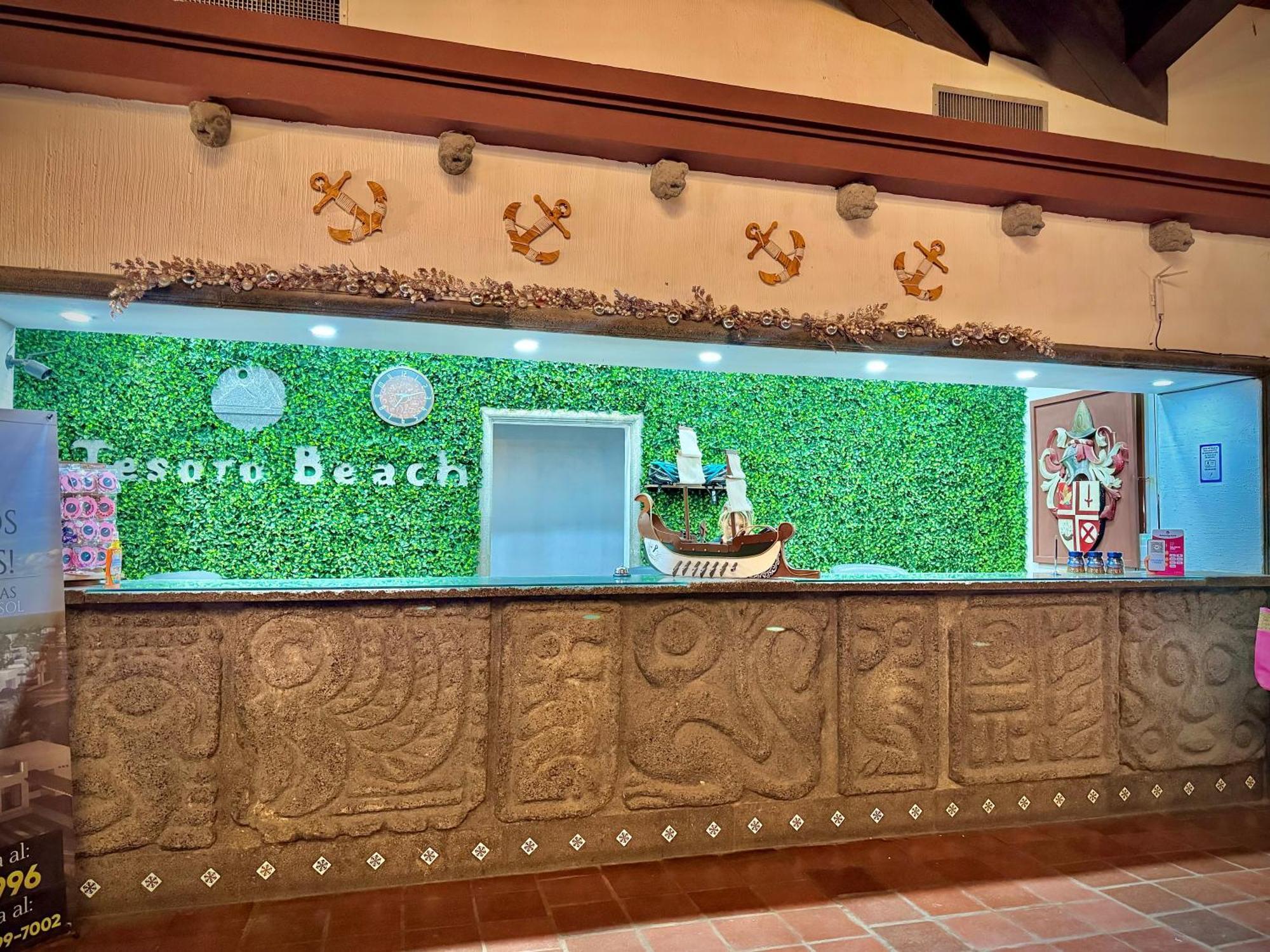 Hotel Tesoro Beach San Luis La Herradura Екстер'єр фото