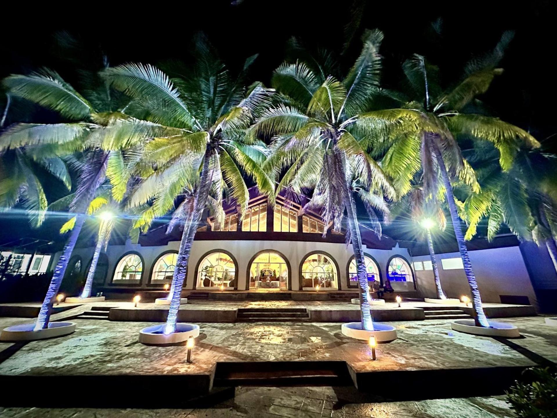 Hotel Tesoro Beach San Luis La Herradura Екстер'єр фото