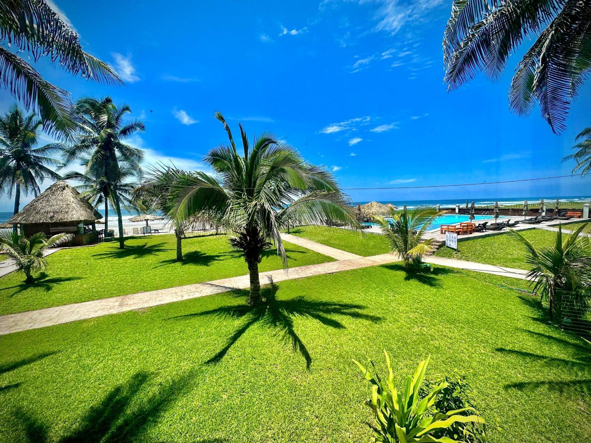 Hotel Tesoro Beach San Luis La Herradura Екстер'єр фото