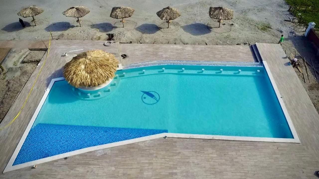 Hotel Tesoro Beach San Luis La Herradura Екстер'єр фото