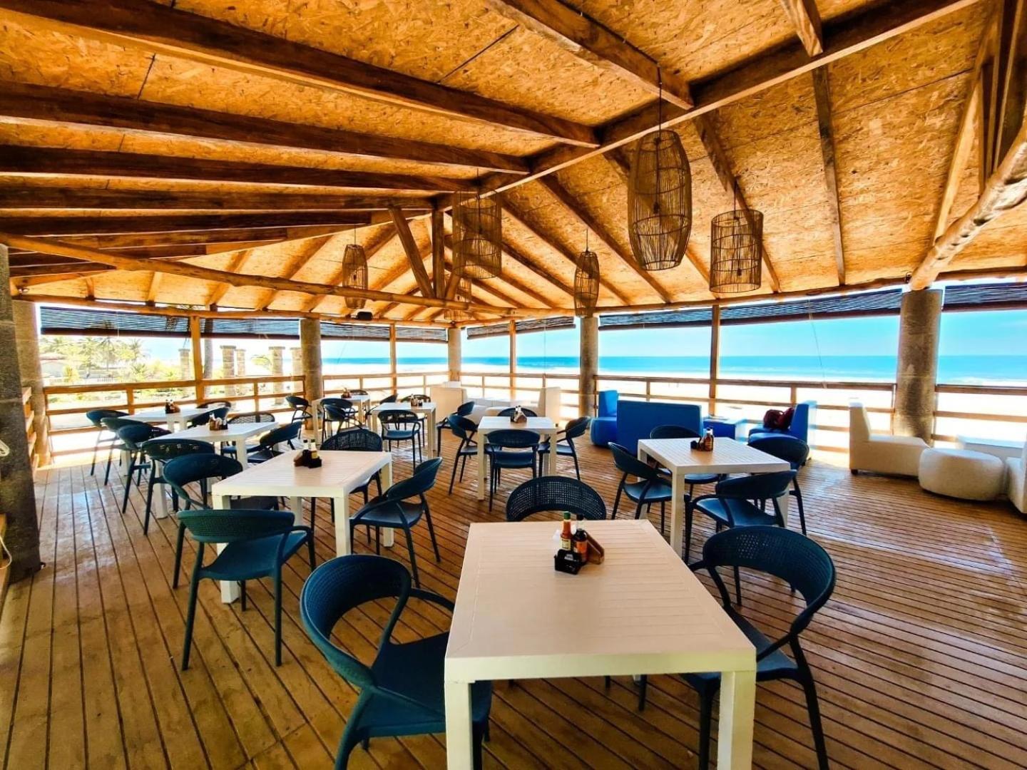 Hotel Tesoro Beach San Luis La Herradura Екстер'єр фото