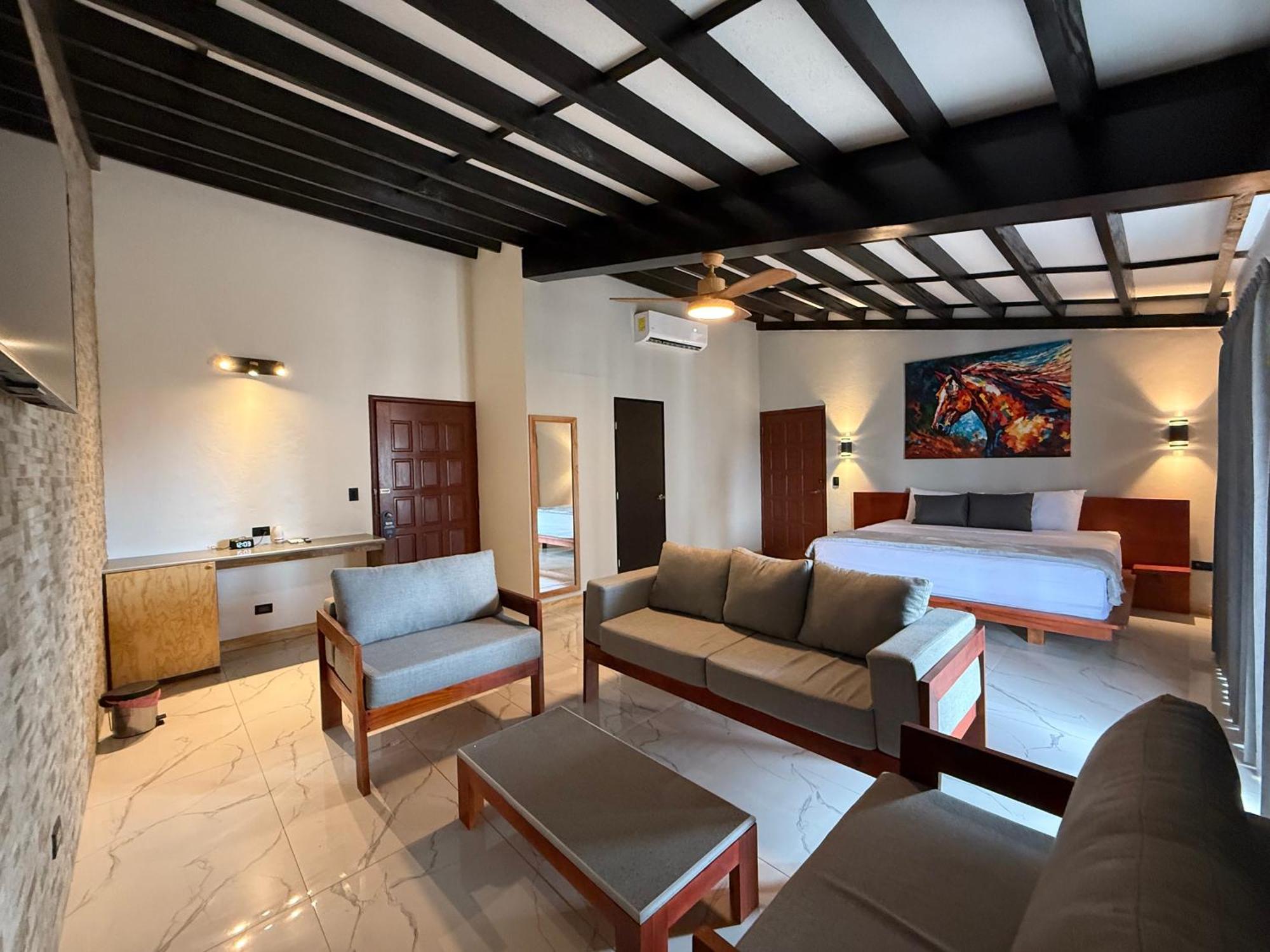 Hotel Tesoro Beach San Luis La Herradura Номер фото